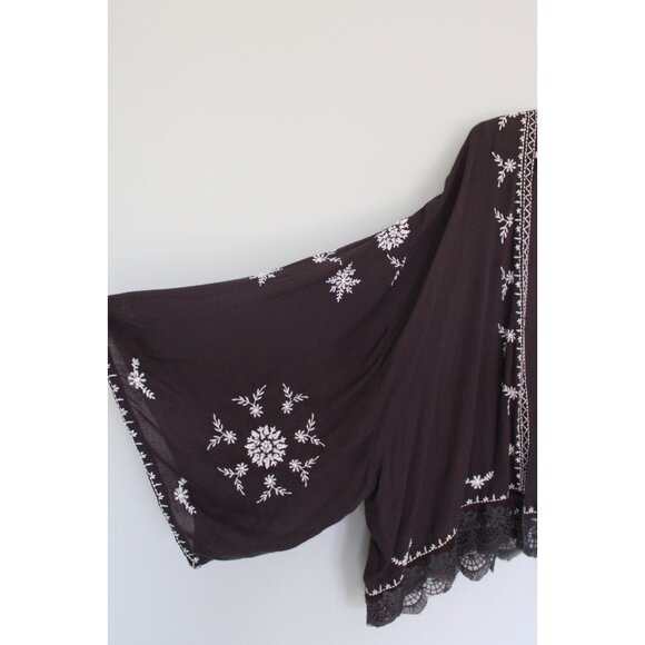 FREE PEOPLE Embroidered Crochet Lace Kimono Cardigan Top, Size XS - Picture 4 of 9